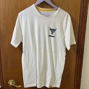 Under Armour White Short Sleeve Tee with Dark Bull Graphic